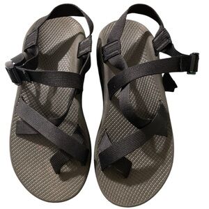 Chaco J105595 Men's Sz 9 Z/ Cloud 2 Classic Sport Sandals
Black Toe Strap
